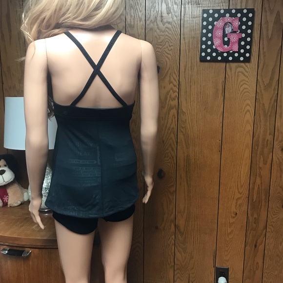 Lululemon Tank Top-Black-Size 2 -Good Condition - Picture 9 of 12